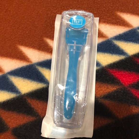 Rodan + Fields Amp MD roller system, NEW sealed - Picture 3 of 4